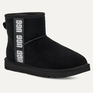 Black Ugg Classic Mini Logo